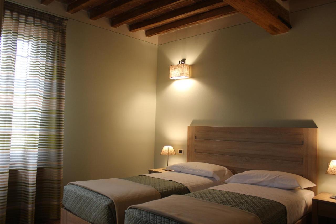 Albergo Da Ca' Vecia 斯皮拉波托 外观 照片